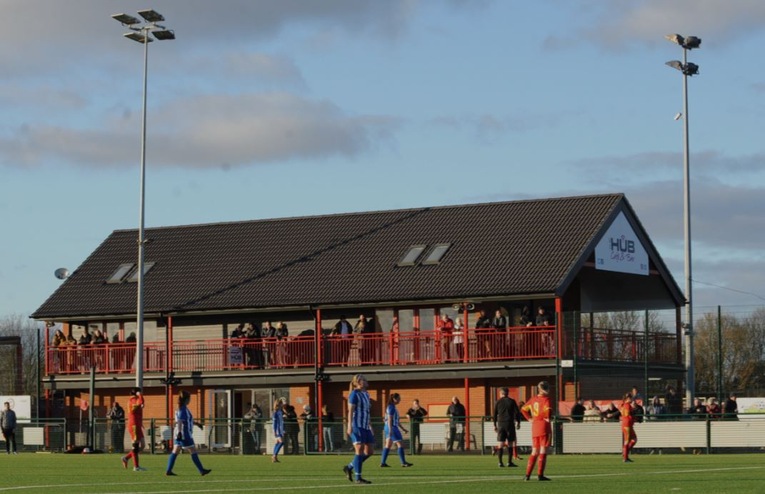 Bloomfields, Fans Watching the Match