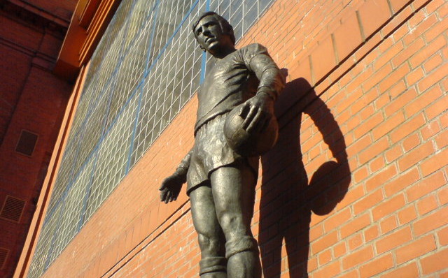 Statue of John Greig