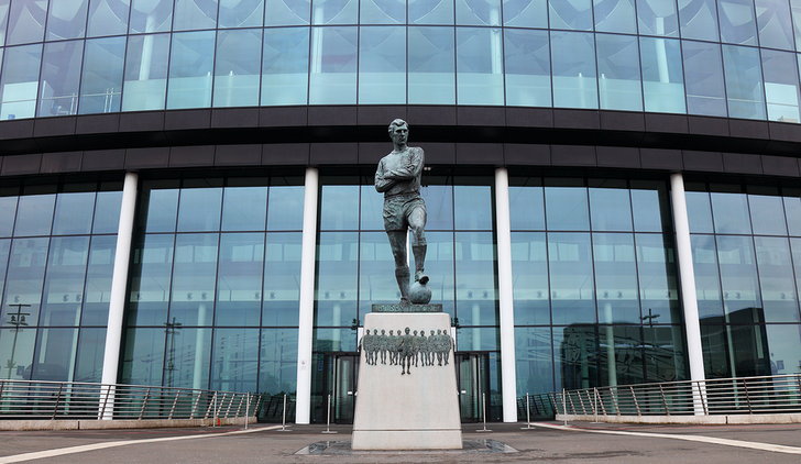 Bobby Moore Statue