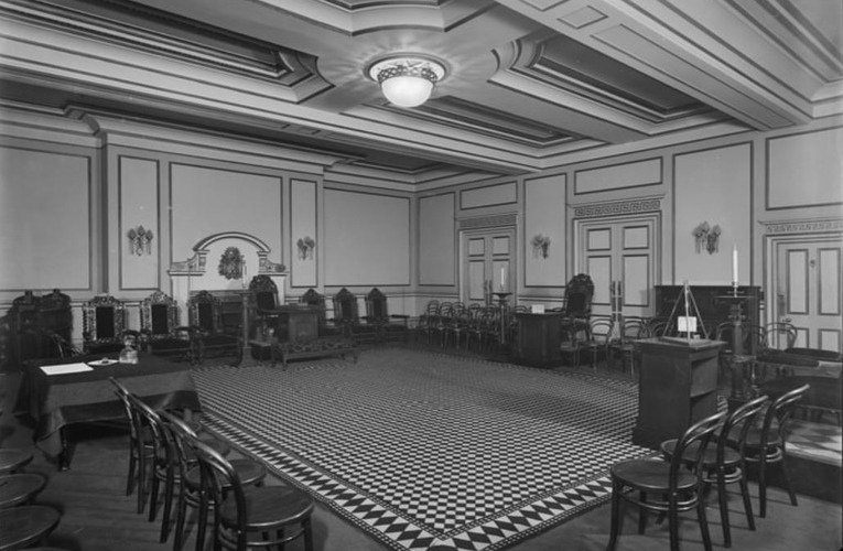 Masonic Temple in Andertons Hotel - 1922 / Historic England
