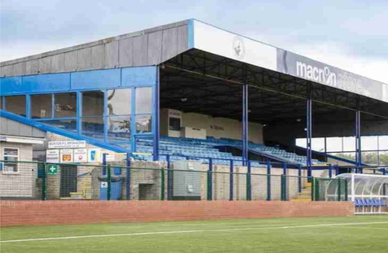 The Silverlands, Main Stand